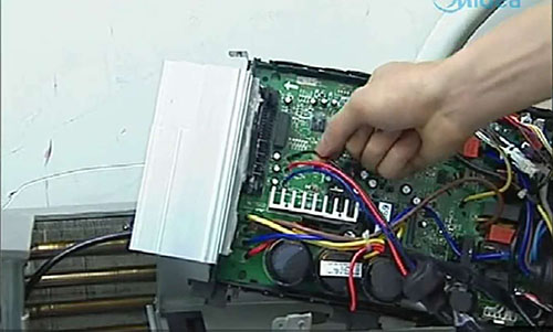 海城美的空调电话是多少